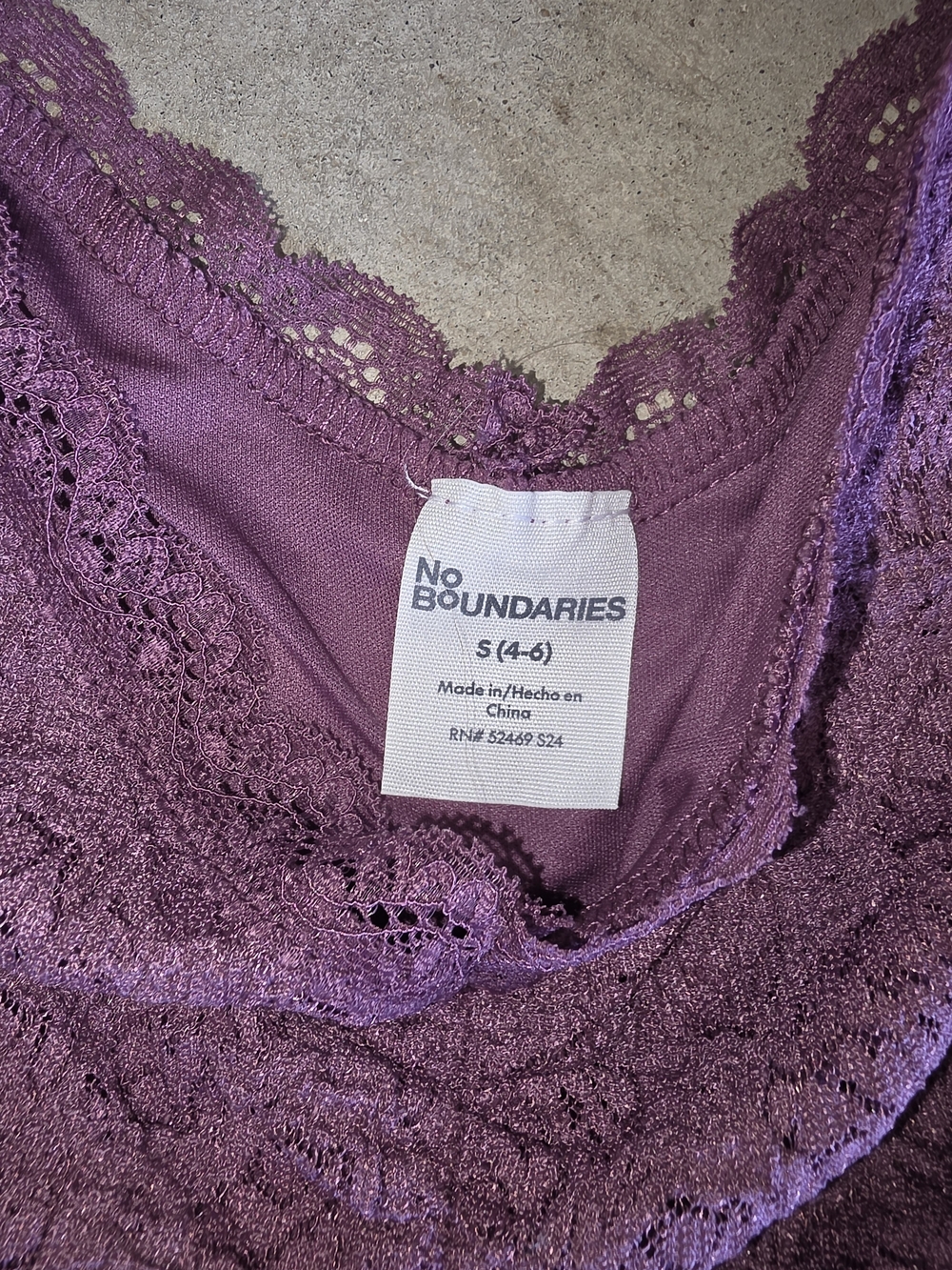 NWT No Boundaries Purple Lace Long Sleeve V-Neck Top | Women's Small (4–6) - Picture 2 of 7